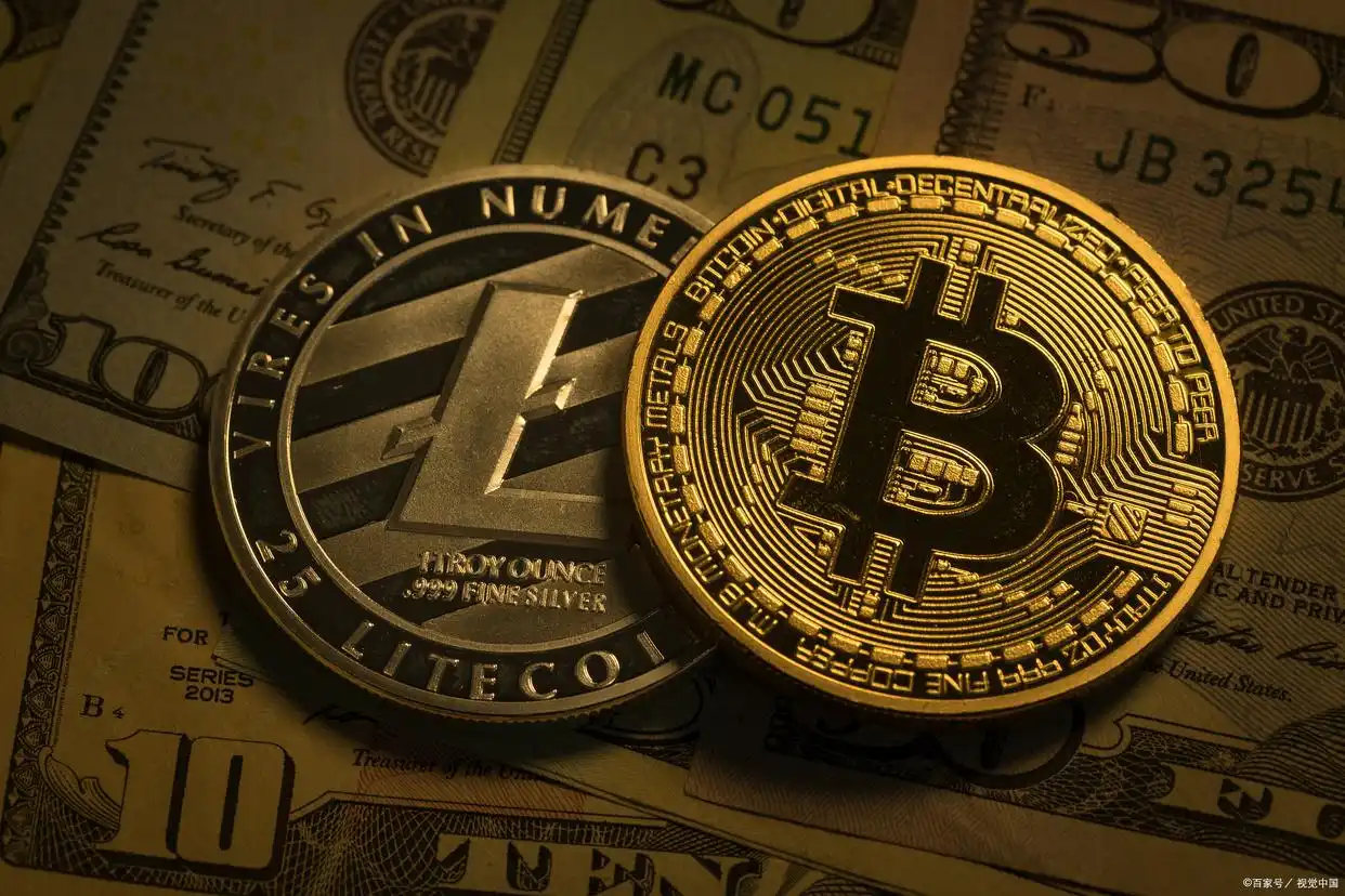 加密货币美国_加密货币比特币_知情人士称，在竞选过程中，特朗普承诺要成为“加密总统”，以争取加密现金，而加密货币行业希望他能够兑现这一承诺，发布行政命令，建立比特币储备，确保加密货币行业能够获得银行服务，并成立加密货币委员会。